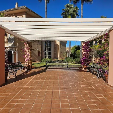 Lunamar - Luxurious With A Private Pool. Villa